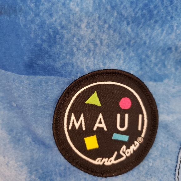Maui and Sons size 32 - Picture 2 of 7